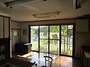 日差しが嬉しいリビング！大窓からの見晴らしも良好♪