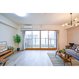 Gramercy Shirakawa Koen 1403 14階1LDKのリビング/ダイニング