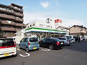 ファミリーマート/市川二俣店 190m
