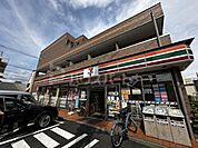 セブンイレブン平和橋通り東新小岩店 徒歩3分。 180m