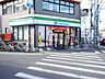 周辺：ファミリーマート下総中山駅北口店 徒歩4分。 310m