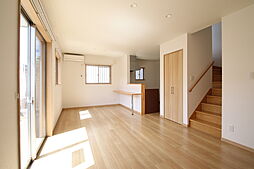 万成西町戸建 3LDKのリビング/ダイニング