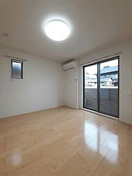 アルダン 1階ワンルームのリビング/ダイニング