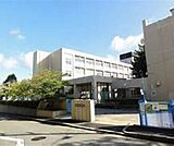 中学校「赤磐市立桜が丘中学校まで1512ｍ」