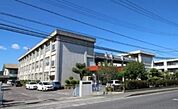 小学校「倉敷市立庄小学校まで2069ｍ」