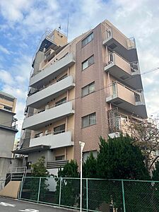 外観:【ベルデフラッツ真田山公園II】鉄筋コンクリート造9階建ての2階に位置しています。 外観:【ベルデフラッツ真田山公園II】鉄筋コンクリート造9階建ての2階に位置しています。