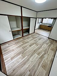 居間