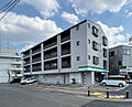 ファミーユ小松島