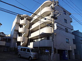 神奈川県横浜市神奈川区白幡町（賃貸マンション1R・1階・16.00㎡） その1