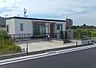 外観：平屋建＋広い敷地！！南東向き。陽当り良好。駐車２台可※車種による。前面道路広く、車の出入りとてもスムーズです。