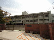 五日市東小学校（625m）