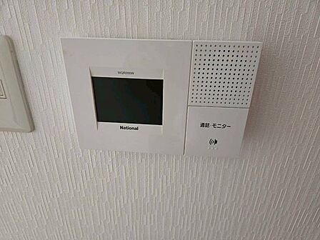 モニター付きインターホンで防犯面にも配慮されたマンションです♪