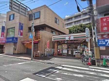 セブンイレブン近鉄郡山駅前店 徒歩2分。 90m