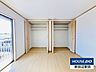室内：広々としたクローゼットが魅力です。