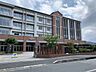 周辺：舞鶴市立白糸中学校 徒歩7分。新舞鶴小学校と志楽小学校地域に住んでいる生徒が通う中学校。2012年3月に新校舎が完成しました。 450m