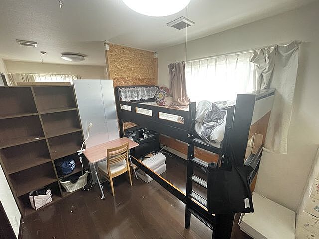 室内 邑楽郡明和町中谷