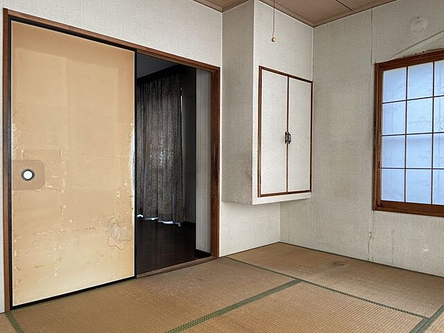 室内 邑楽郡千代田町大字赤岩207-8