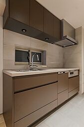 食洗機・ディスポーザー・IHクッキングヒーター完備のシステムキッチン。