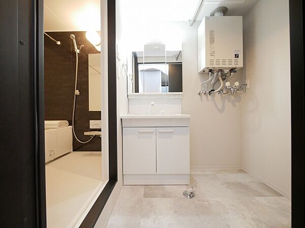 シャワールーム