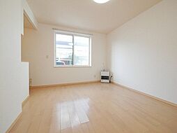 ラインズ円山 1階1LDKのリビング/ダイニング