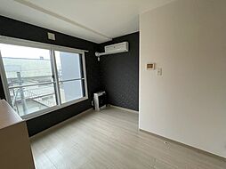 エルフ11 1階1LDKのリビング/ダイニング