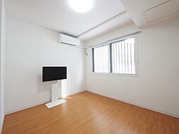 ｃｏｆｆｒｅｔ平和通6 1階1Kのリビング/ダイニング