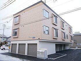 ハーモニービコウ  ｜ 北海道札幌市白石区菊水上町四条3丁目（賃貸アパート1LDK・1階・33.21㎡） その1