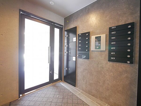 建物エントランス