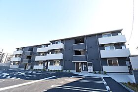 香川県高松市屋島西町（賃貸アパート1LDK・1階・41.86㎡） その1