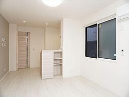 ディーシンシア 1階1LDKのリビング/ダイニング