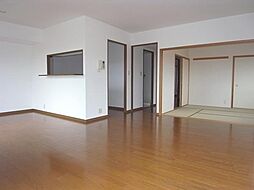 サニーウェル仲村 3階3LDKのリビング/ダイニング