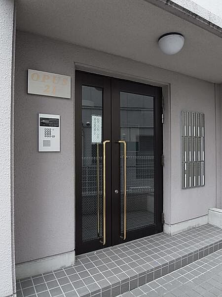 建物エントランス