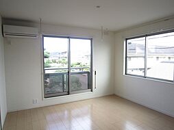 ボルスターII 203 2階1Kのリビング/ダイニング