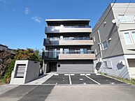 北海道札幌市中央区南十四条西13丁目2-23：物件画像／株式会社UpHousing