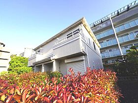 パインガーデン芦屋川  ｜ 兵庫県神戸市東灘区深江南町１丁目16-4（賃貸テラスハウス3LDK・2階・70.38㎡） その1