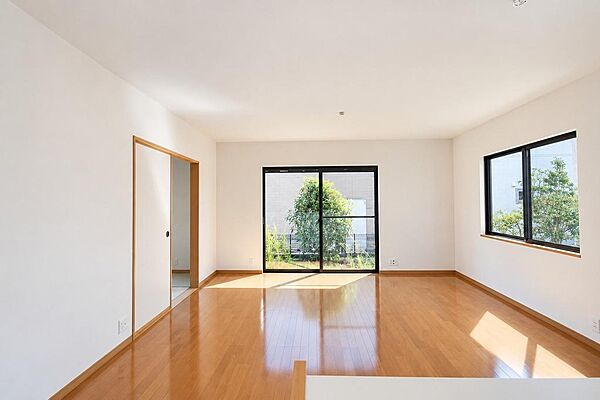 リビング/ダイニングを拡大表示