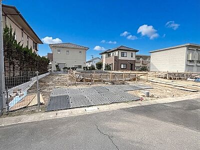 外観:現況;建築中 外観:現況;建築中
