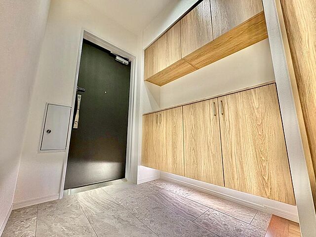 玄関 JR中央線 中野駅 徒歩7分