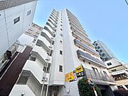 住まう人たちに与えられるゆとりある生活と受け継がれる資産。素晴らしい立地から生み出される時の隙間は家族で過ごすための新しいくかけがえのない時間。
