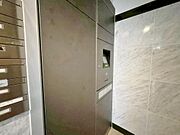 留守でも荷物が受け取れるため、再配達依頼する必要がないので再配達を待つ必要がなく時間を有効に使えます。