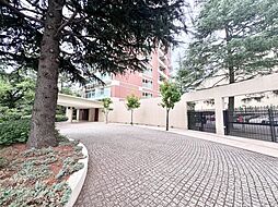 おしゃれな雰囲気や自然の潤い、親しみやすさといった個性を、街に新たな価値を齎し続けることでしょう。