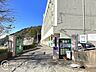 周辺：神戸市立布引中学校 徒歩17分。 1360m