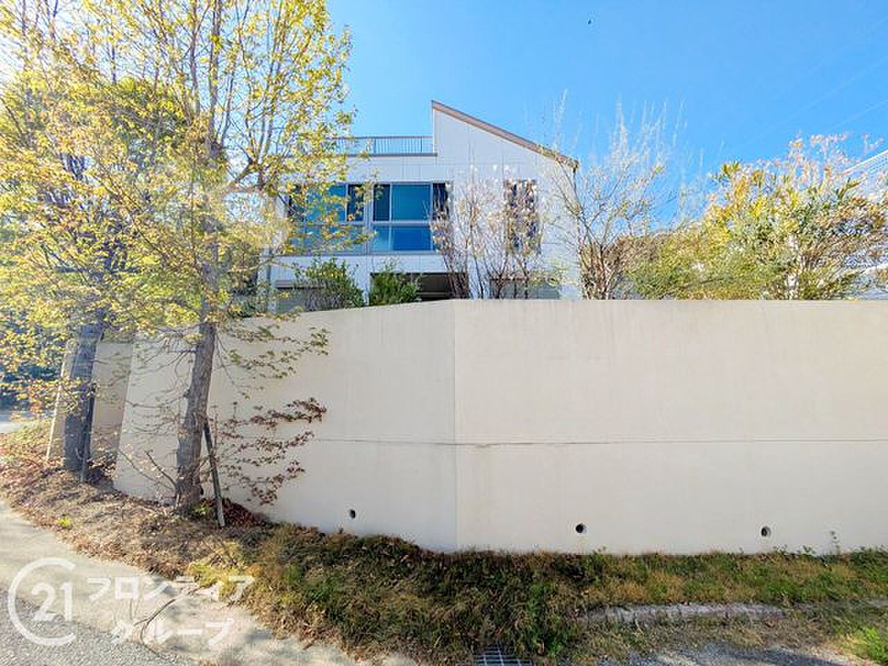 Used detached house · 4LDK in Kobe, Hyogo &mdash; photo 4