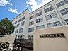 周辺：神戸市立本山中学校 徒歩30分。 2360m