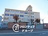 周辺：神戸市立吉田中学校 徒歩10分。 750m