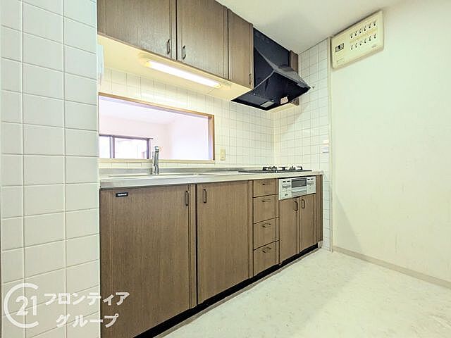 キッチン ロイヤルヒル神戸諏訪山　中古マンション 2階/-