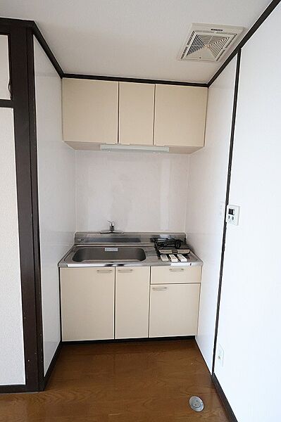 キッチンを拡大表示