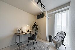 アクセントクロスがお洒落な寝室