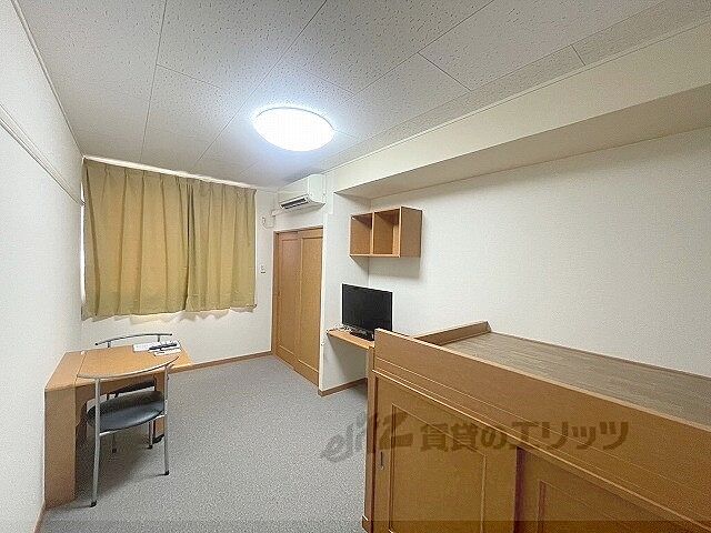 寝室