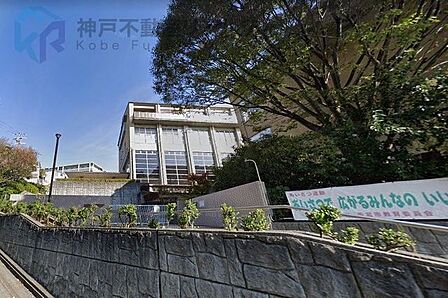 西宮市立上ケ原中学校 徒歩10分。 750m